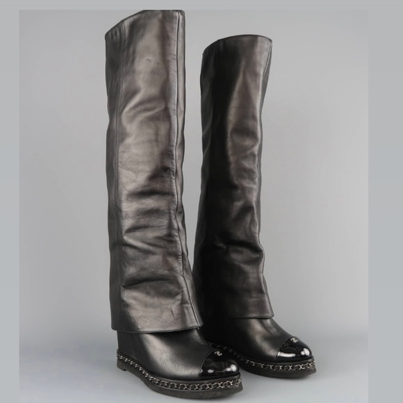 CHANEL Shoes - CHANEL CHAIN BOOT